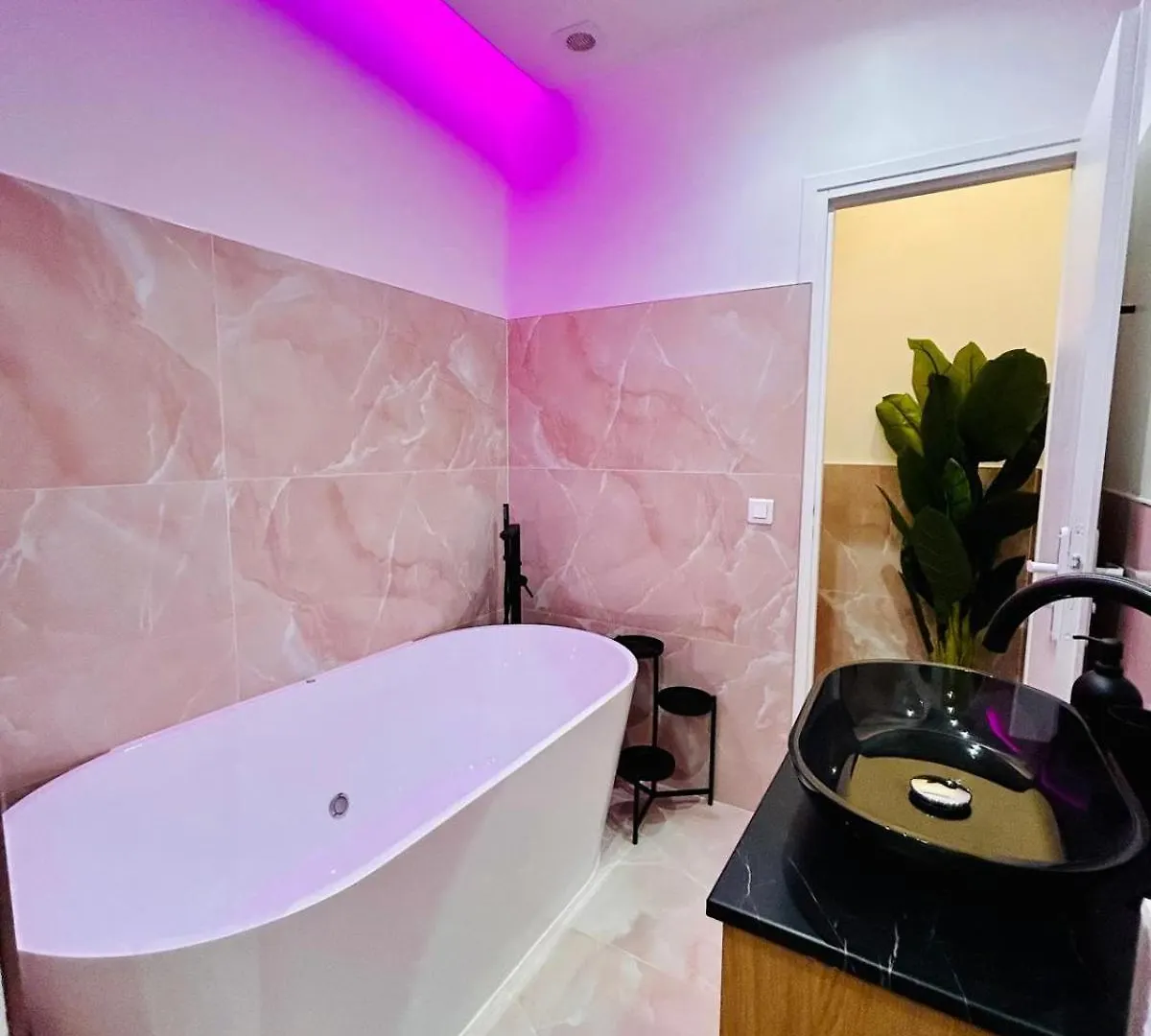 아파트 Intimate Escape - Seaside - Spa Bath - Wifi - Ac 니스 프랑스
